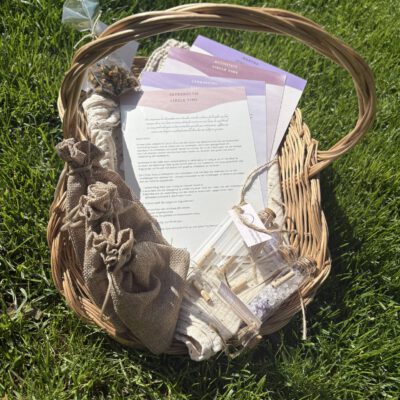 vrouwencirkel, kristallen, mand, meditatie, mantra, wens, manifesteren, spiritualiteit