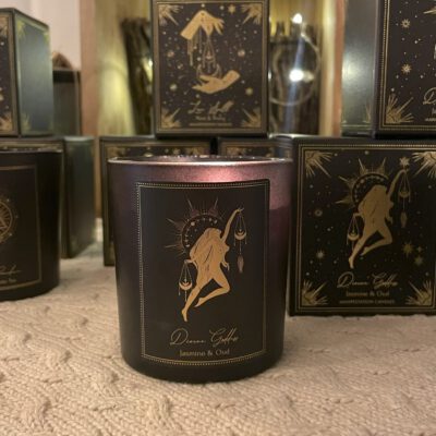 soja kaars manifestatiekaars edelstenen essentiële olie divine goddess Jasmijn Jasmine Oudh