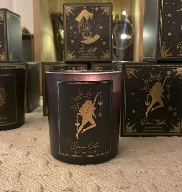 soja kaars manifestatiekaars edelstenen essentiële olie divine goddess Jasmijn Jasmine Oudh